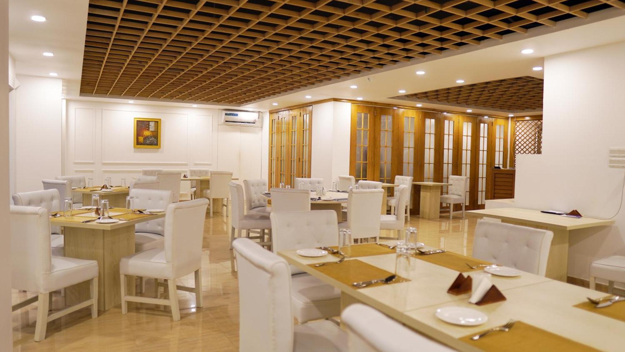 Grand Vistana Hotel Dhaka Exterior photo