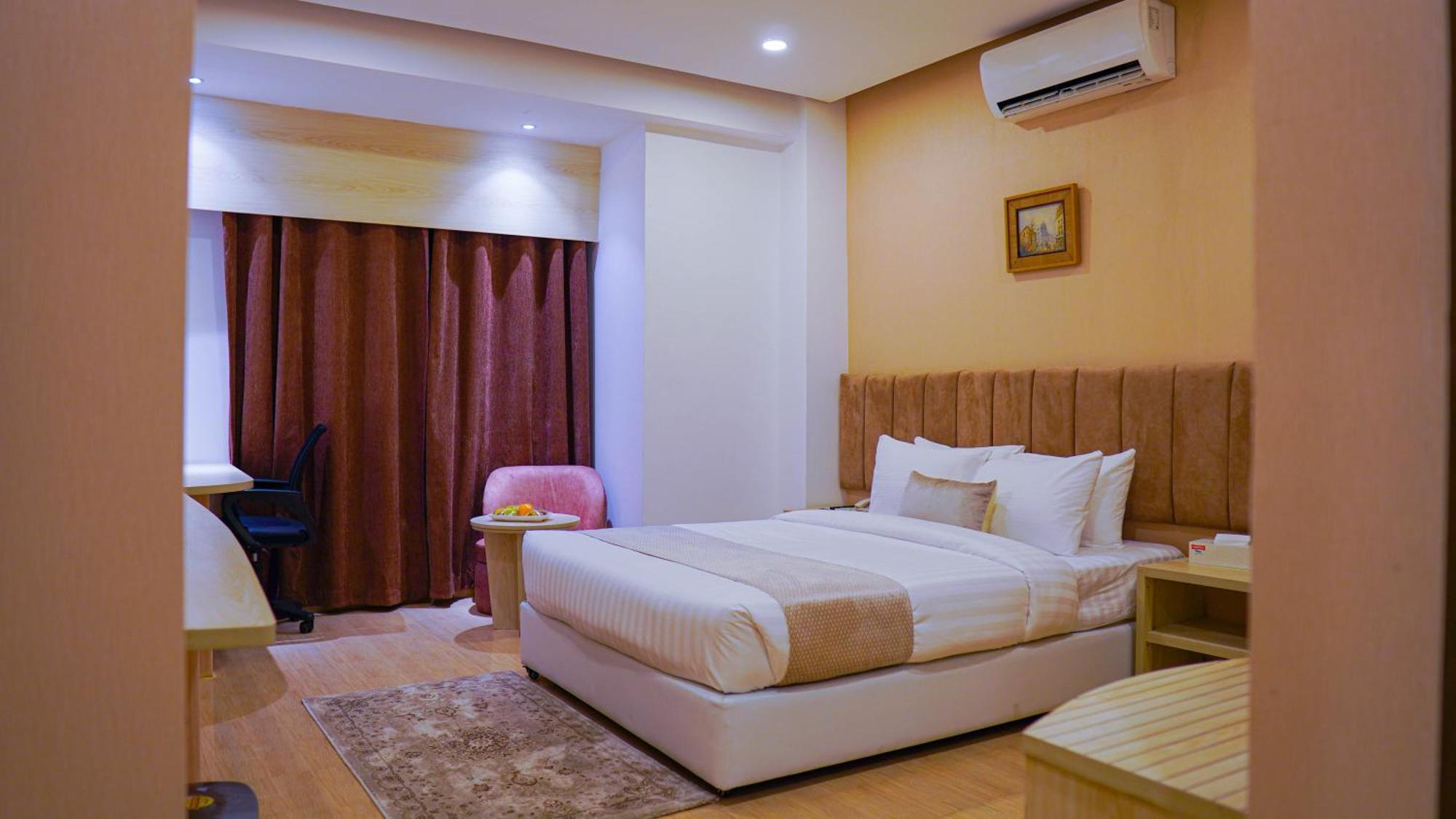 Grand Vistana Hotel Dhaka Exterior photo